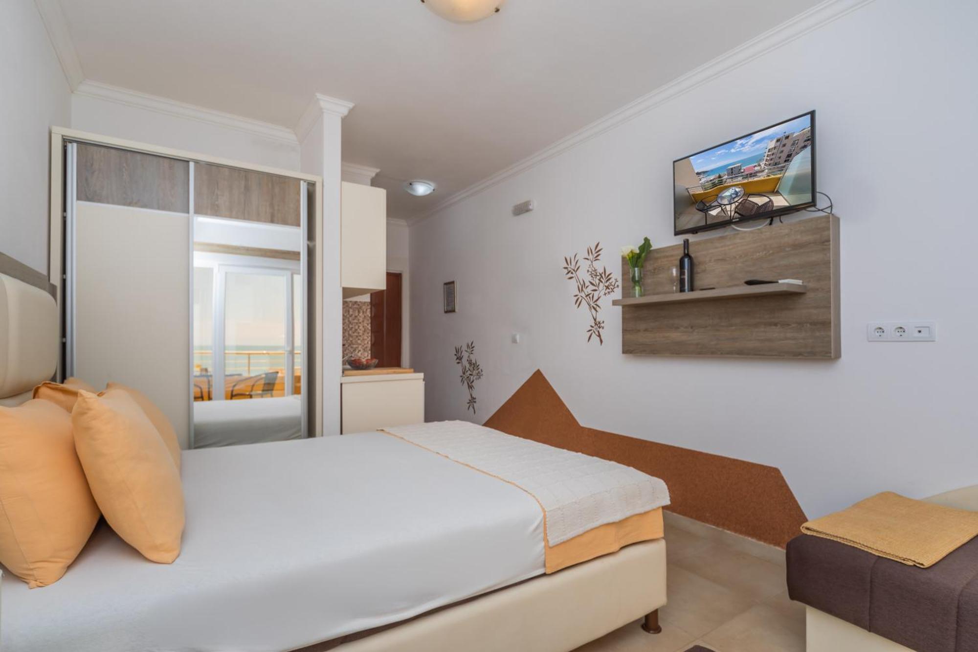 Apartments Dobra Voda Cameră foto