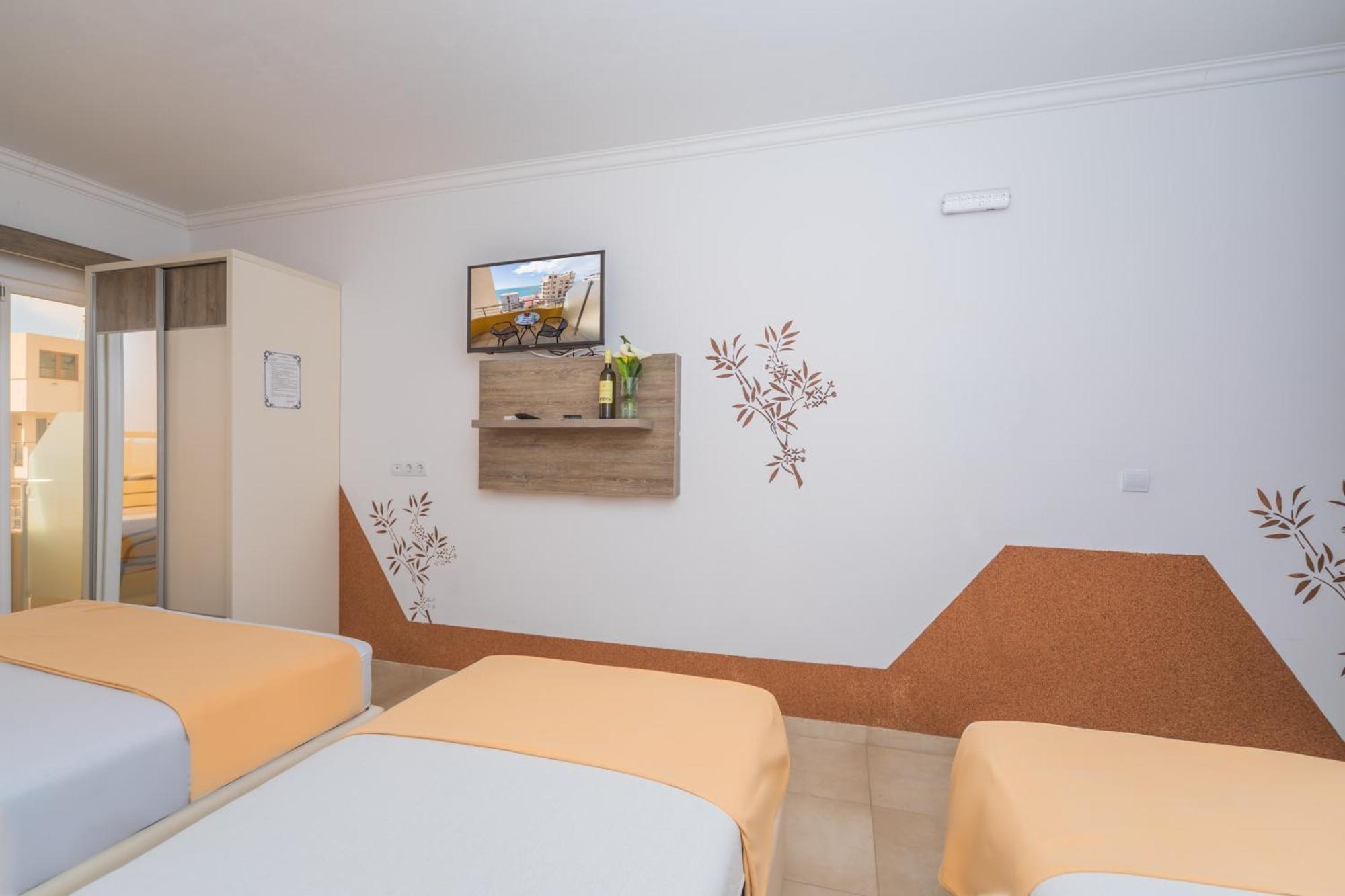 Apartments Dobra Voda Cameră foto